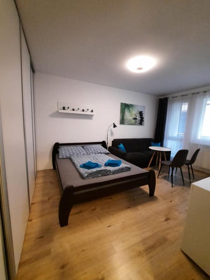 Apartment Klimka With Balcony, Free Wifi And Free Parking Bratislava Exterior foto
